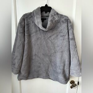 Banana Republic faux fur pullover